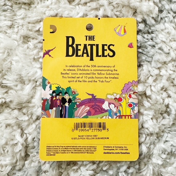 NEW The Beatles Yellow Submarine Guitar Picks - Picture 3 of 4